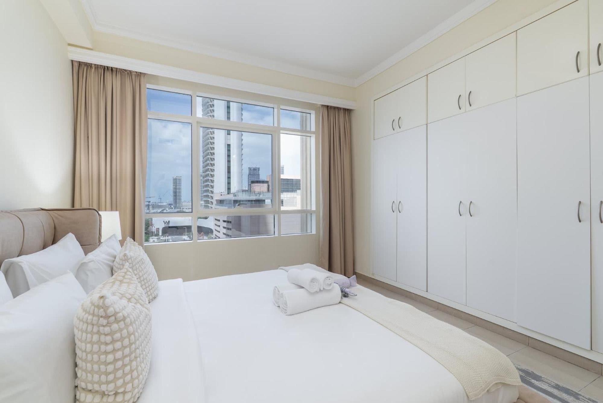 Apartment 1 Bedroom In Marina With Stunning Ain View Dubai