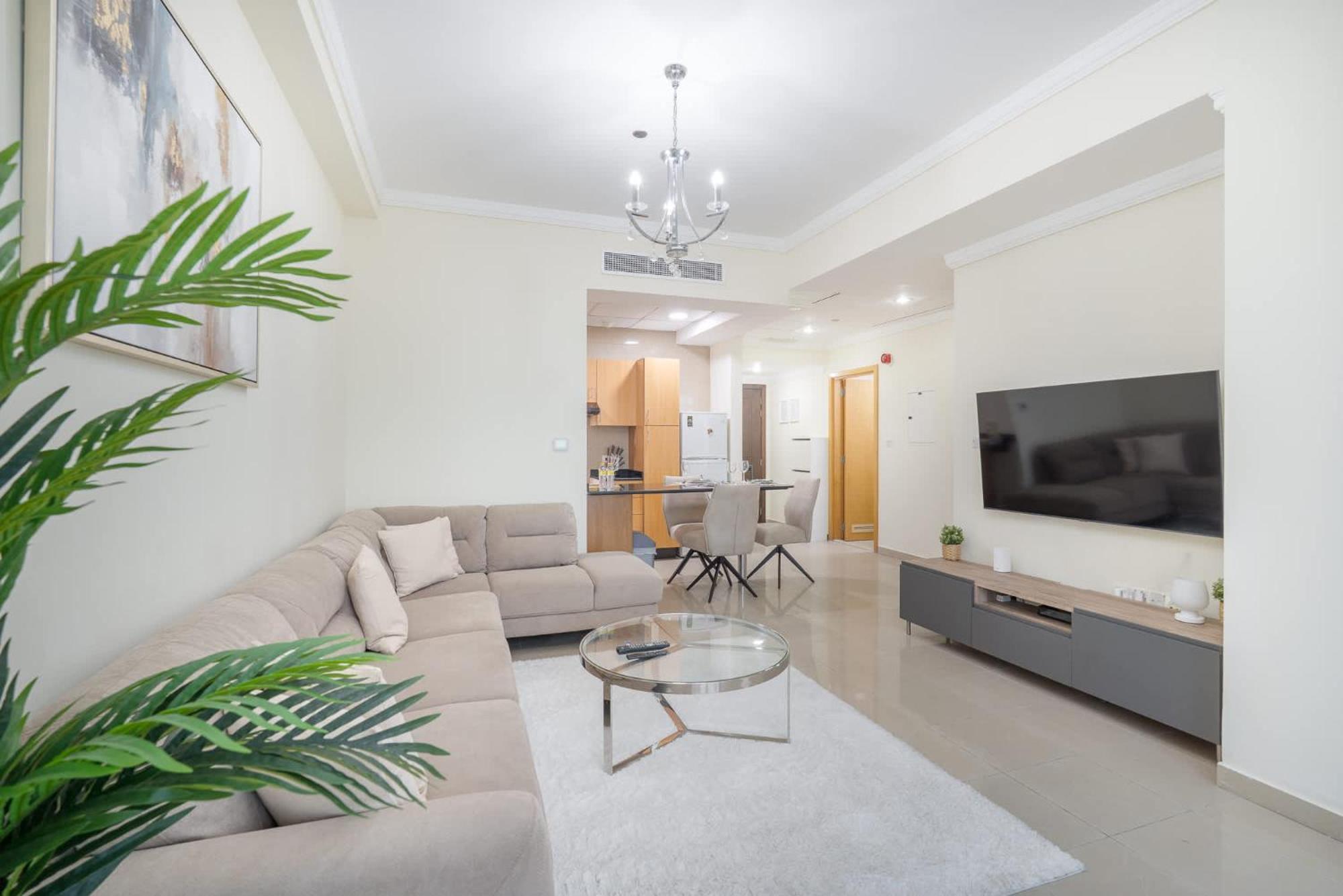 1 Bedroom In Marina With Stunning Ain View