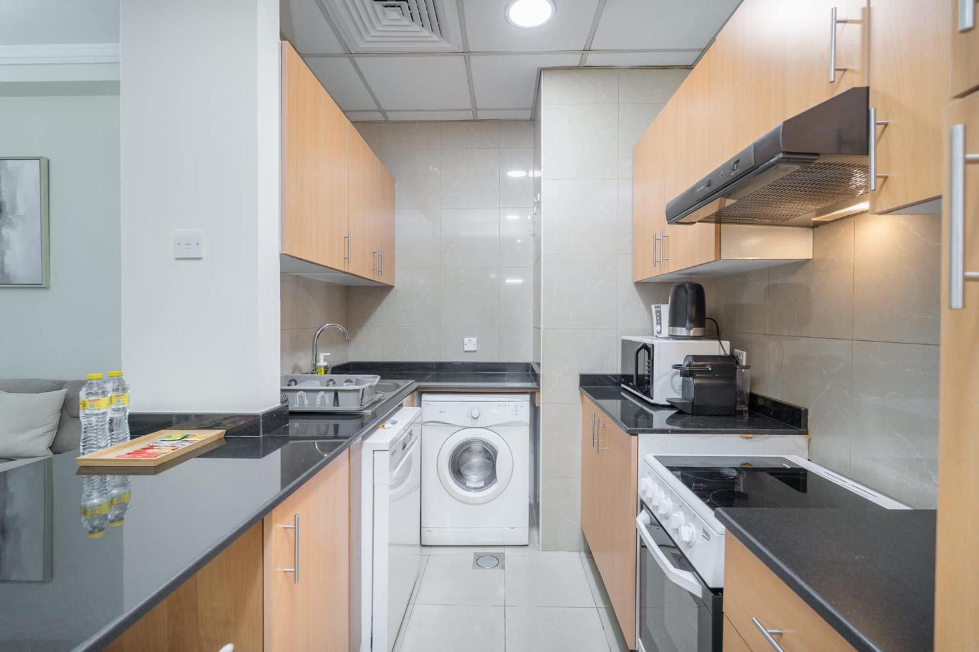 Apartment 1 Bedroom In Marina With Stunning Ain View *