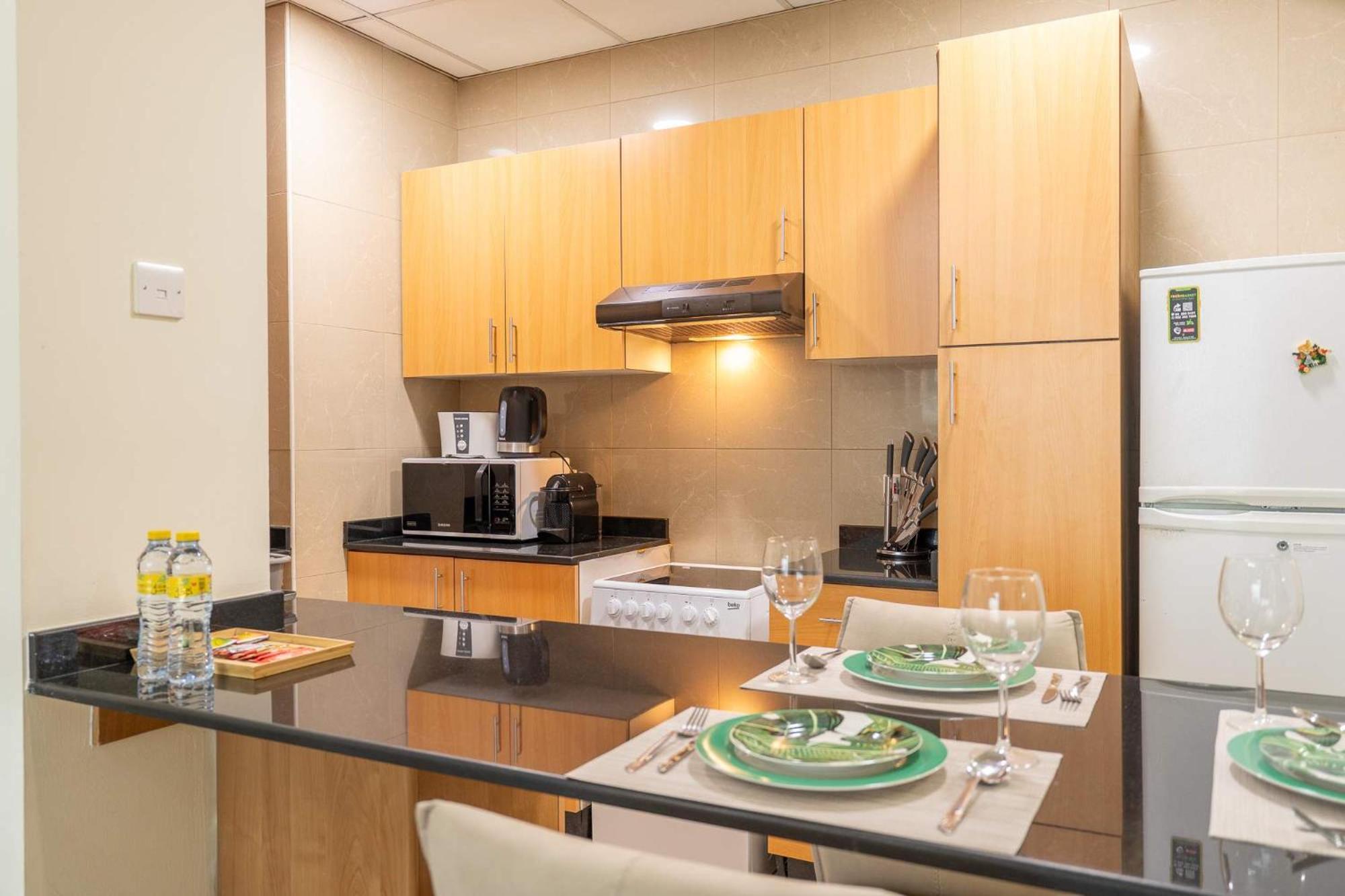 Apartment 1 Bedroom In Marina With Stunning Ain View *