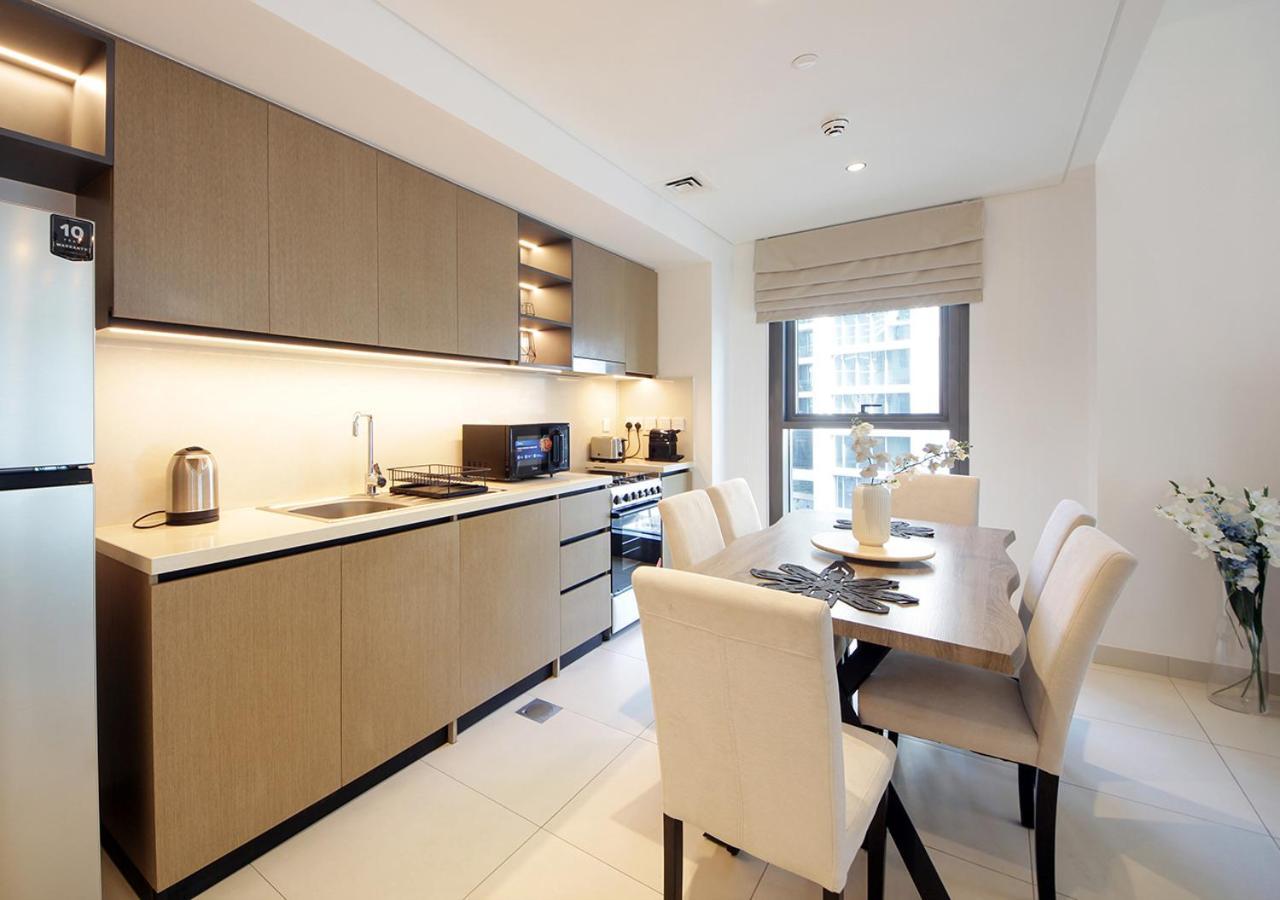 Upscale2br In Burj Crown Pool,gym & Stunning Views Apartment