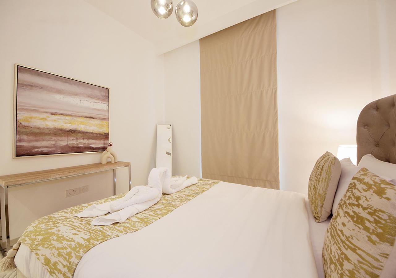 Apartment Upscale2br In Burj Crown Pool,gym & Stunning Views *