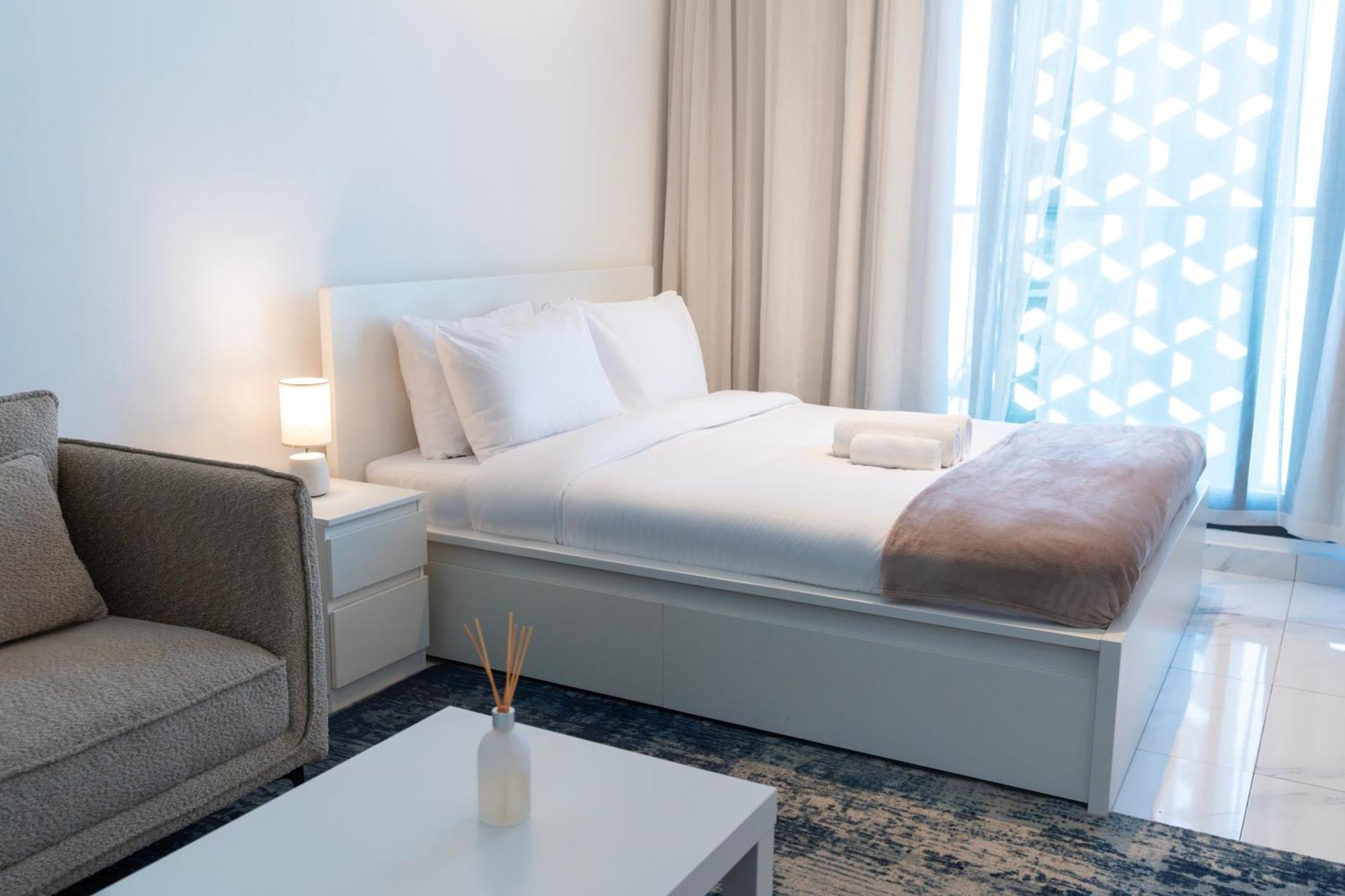 Vibrant With Gym Access Apartment *