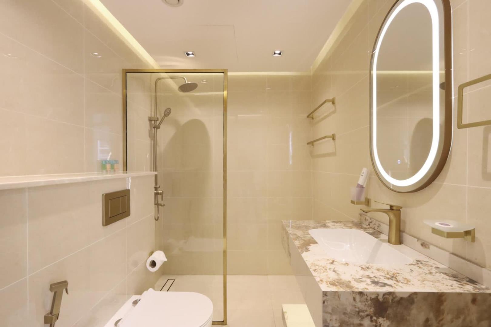 Livbnb-luxurious 1bhk In The Heart Of Marina Apartment Dubai