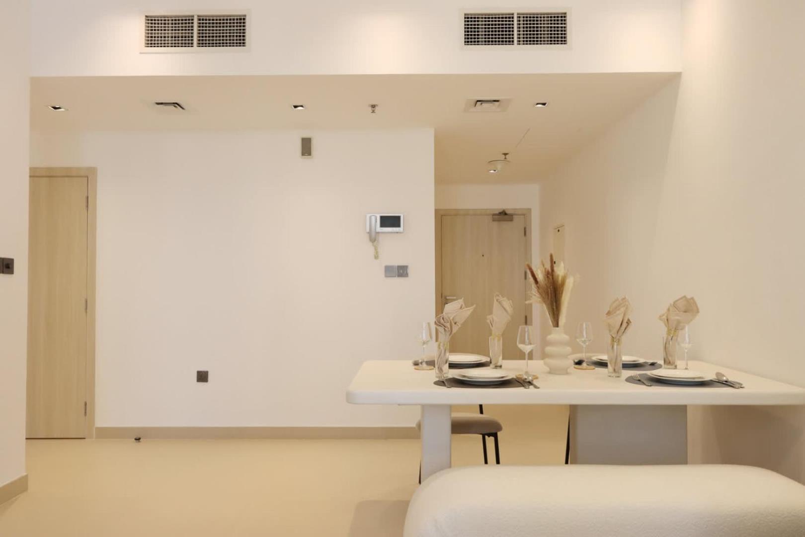 Apartment Livbnb-luxurious 1bhk In The Heart Of Marina *