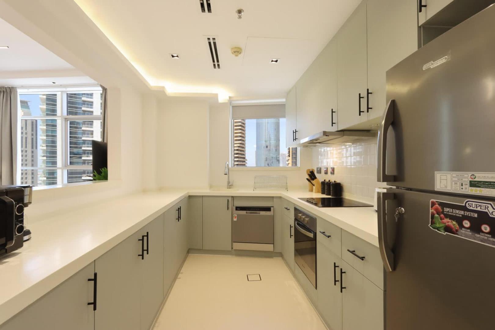 Livbnb-luxurious 1bhk In The Heart Of Marina Apartment