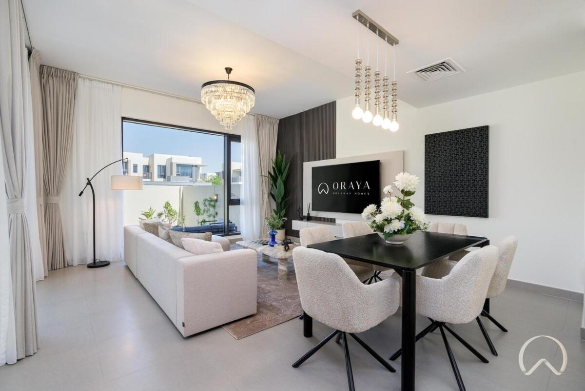 4br In Hills Estate