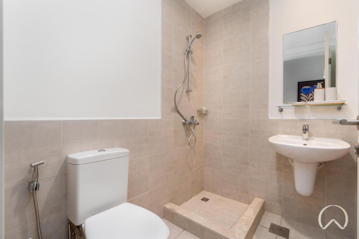4br In Hills Estate Holiday home Dubai
