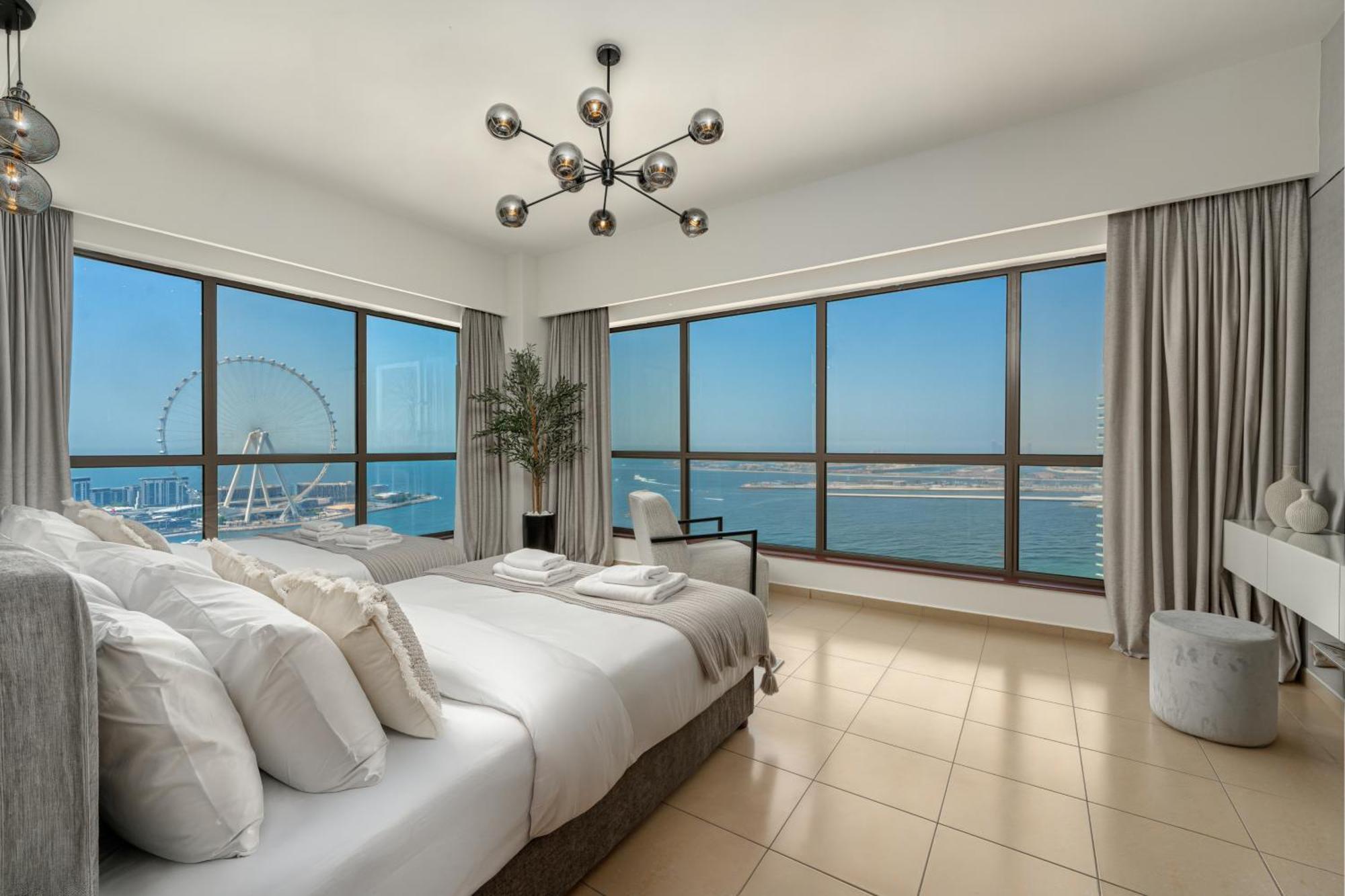 Luxury Eye View Living - Access I Marina Walk * Dubai