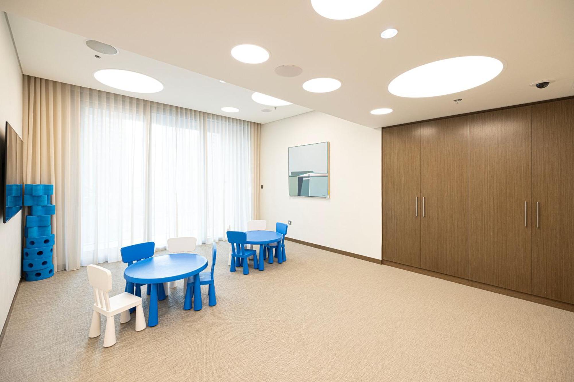 Tower 1 - Fantastic Two Bedroom In Downtown * Dubai