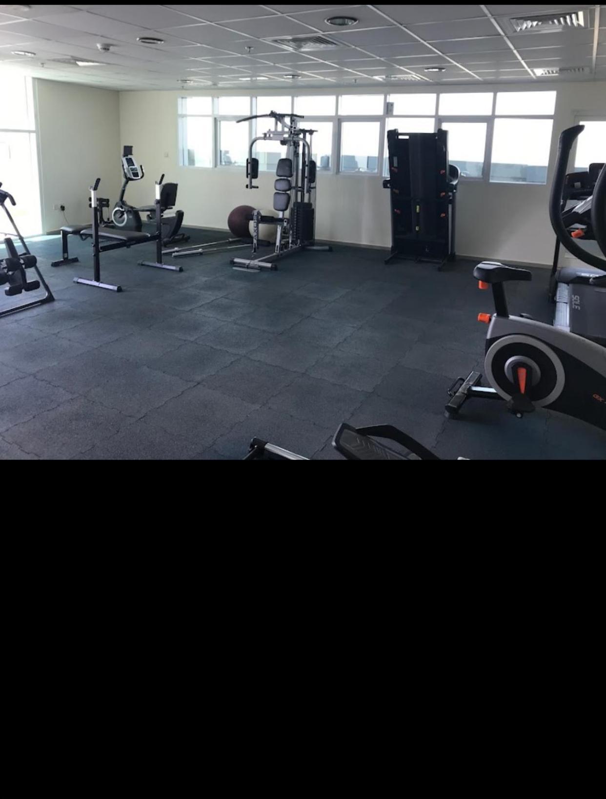 Phineek Exquisite Luxury Uniestate Sports Apartment Dubai
