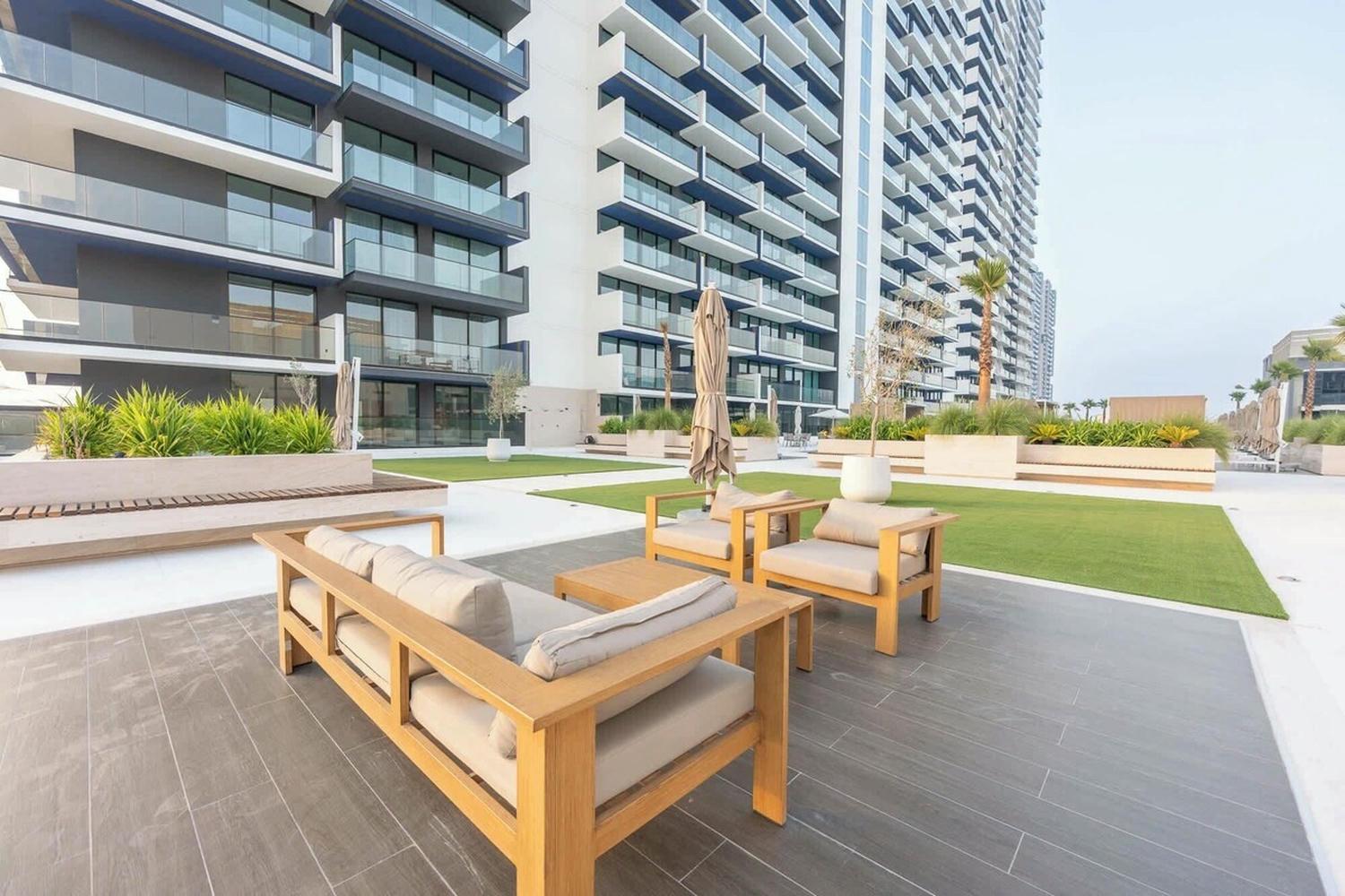 New Jvc 1br With 29th Floor View - Calm And Kid-ready Apartment *