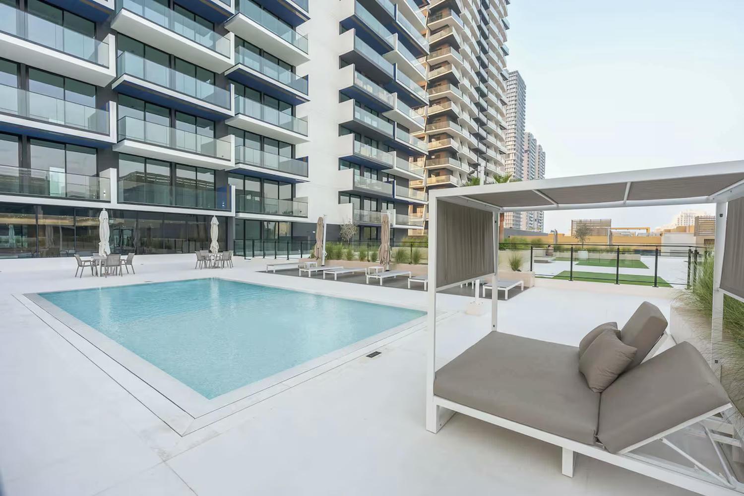 New Jvc 1br With 29th Floor View - Calm And Kid-ready *