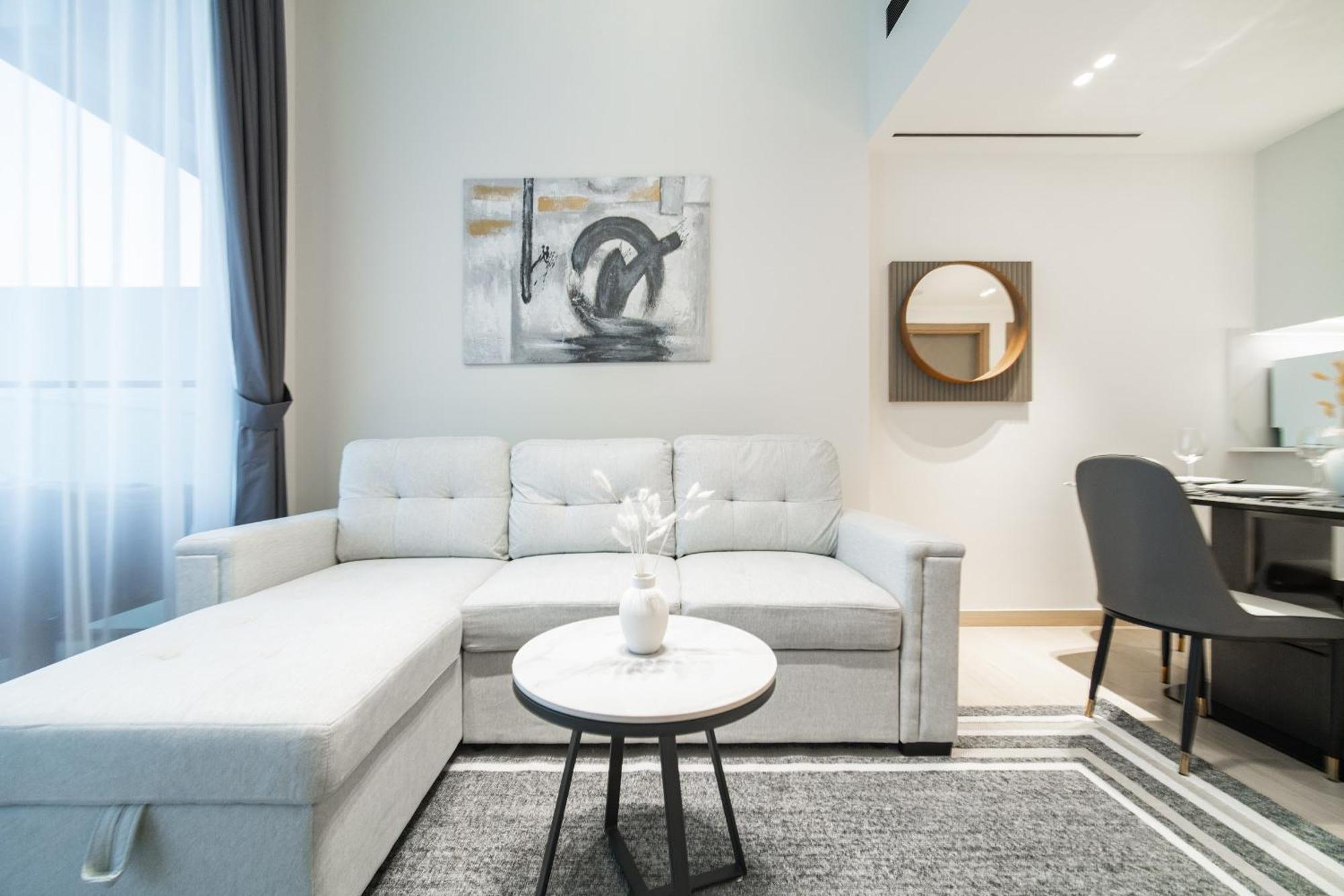 New Jvc 1br With 29th Floor View - Calm And Kid-ready Apartment Dubai