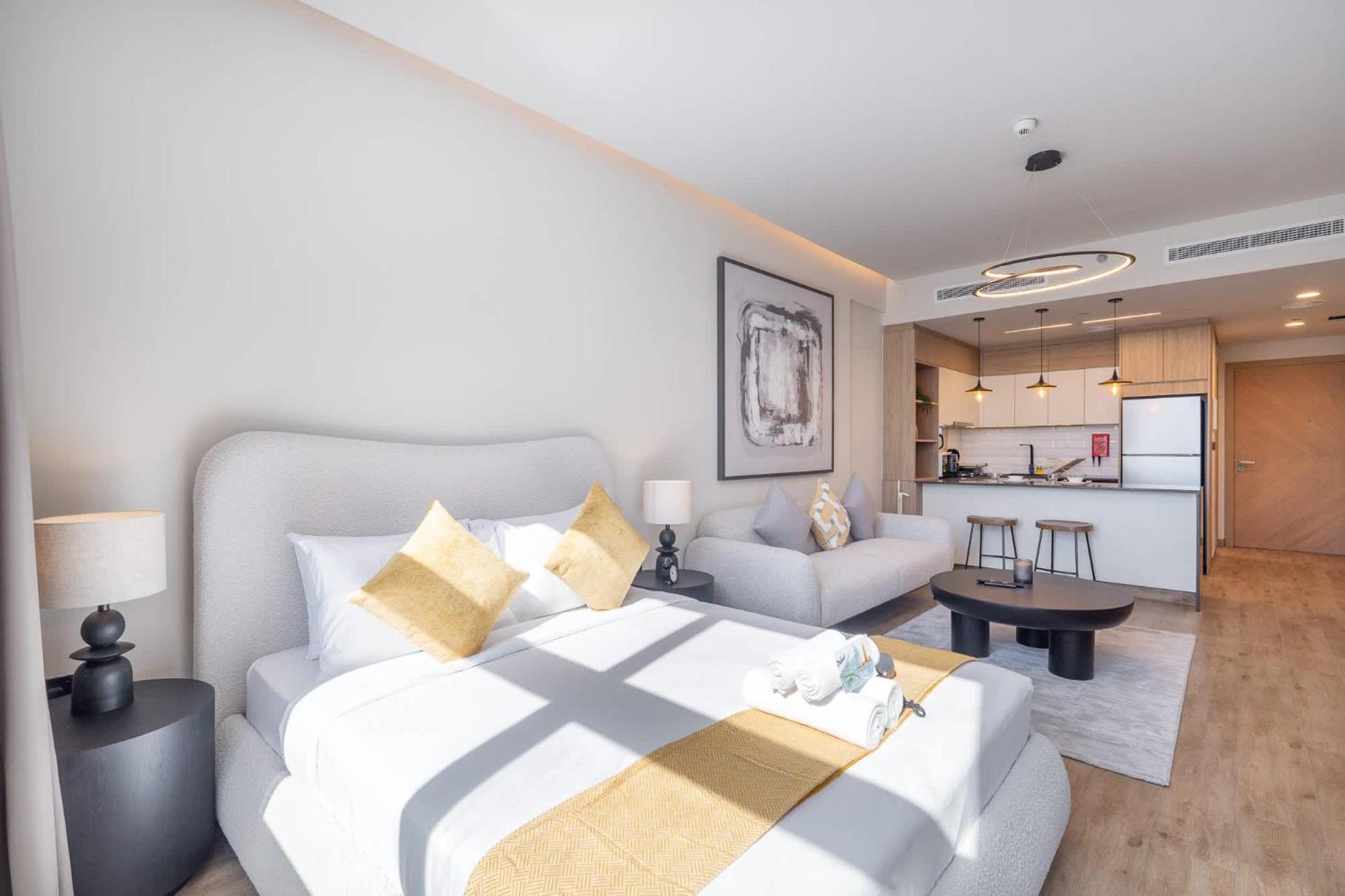 Mesmerizing Located In The Center Of Jvc Dubai