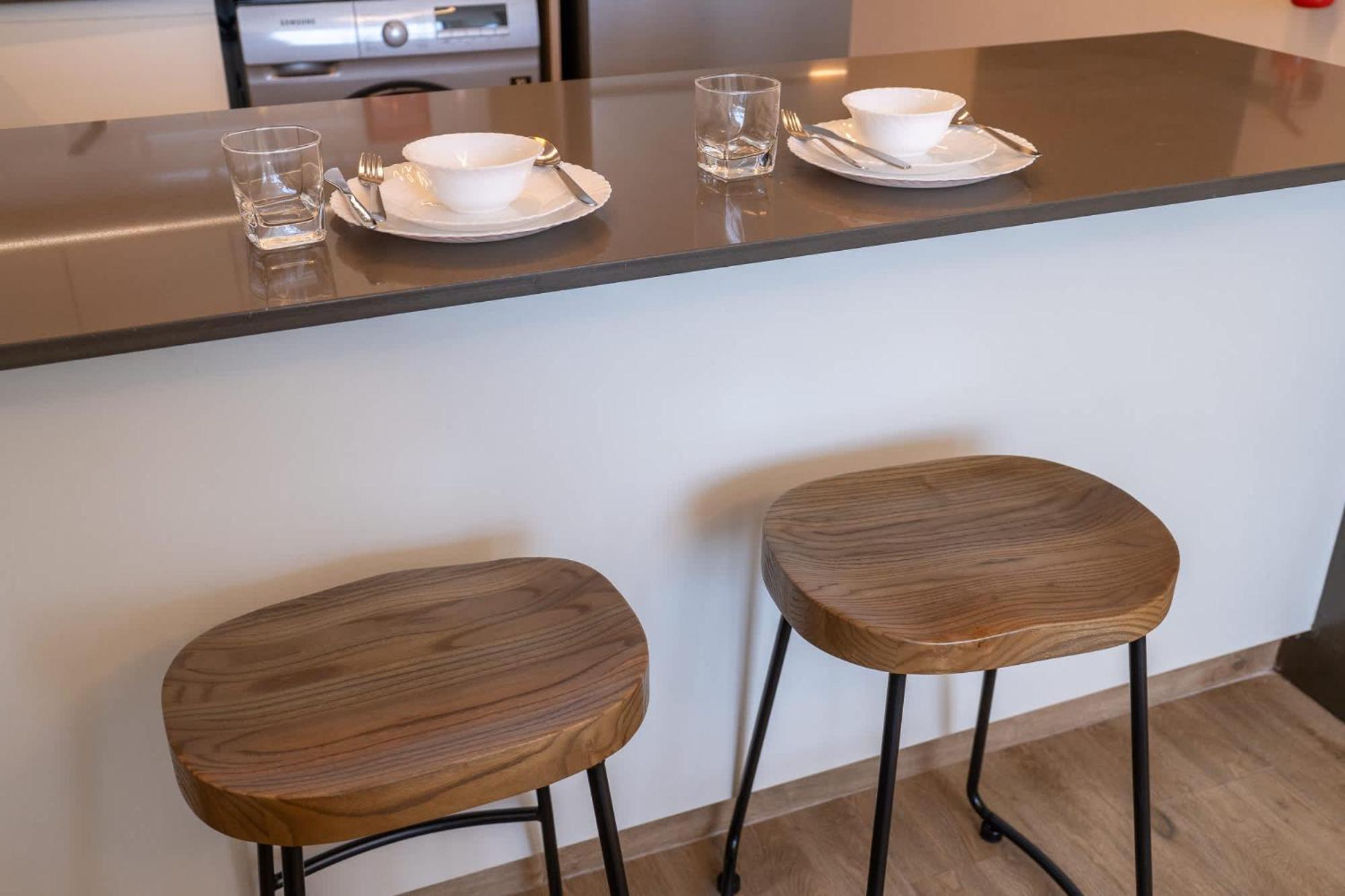 Mesmerizing Located In The Center Of Jvc Apartment *