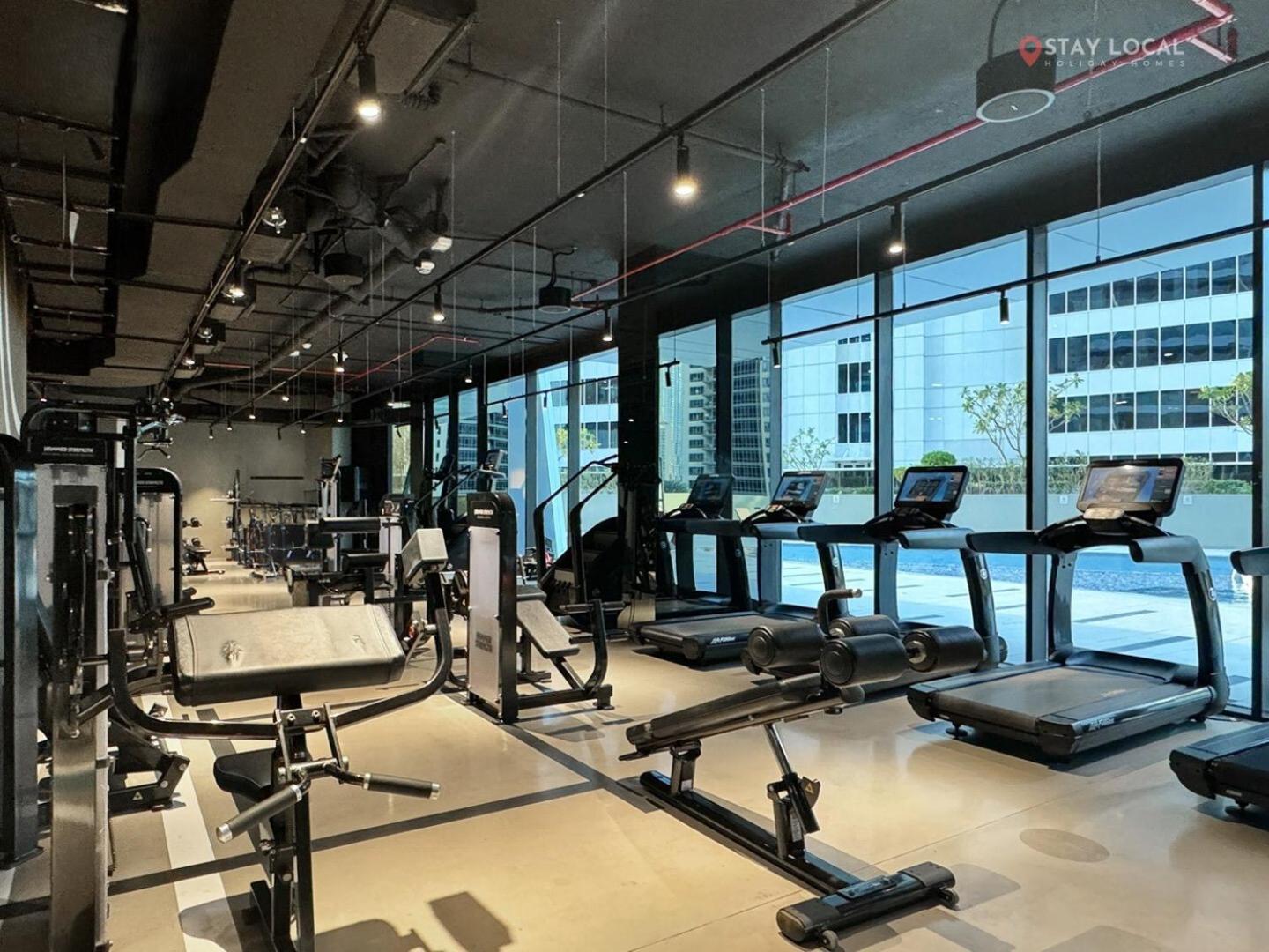 Downtown Dreams I Modern 2br Getaway I Iconic Full Burj Khalifa Views I Near Mall Apartment Dubai