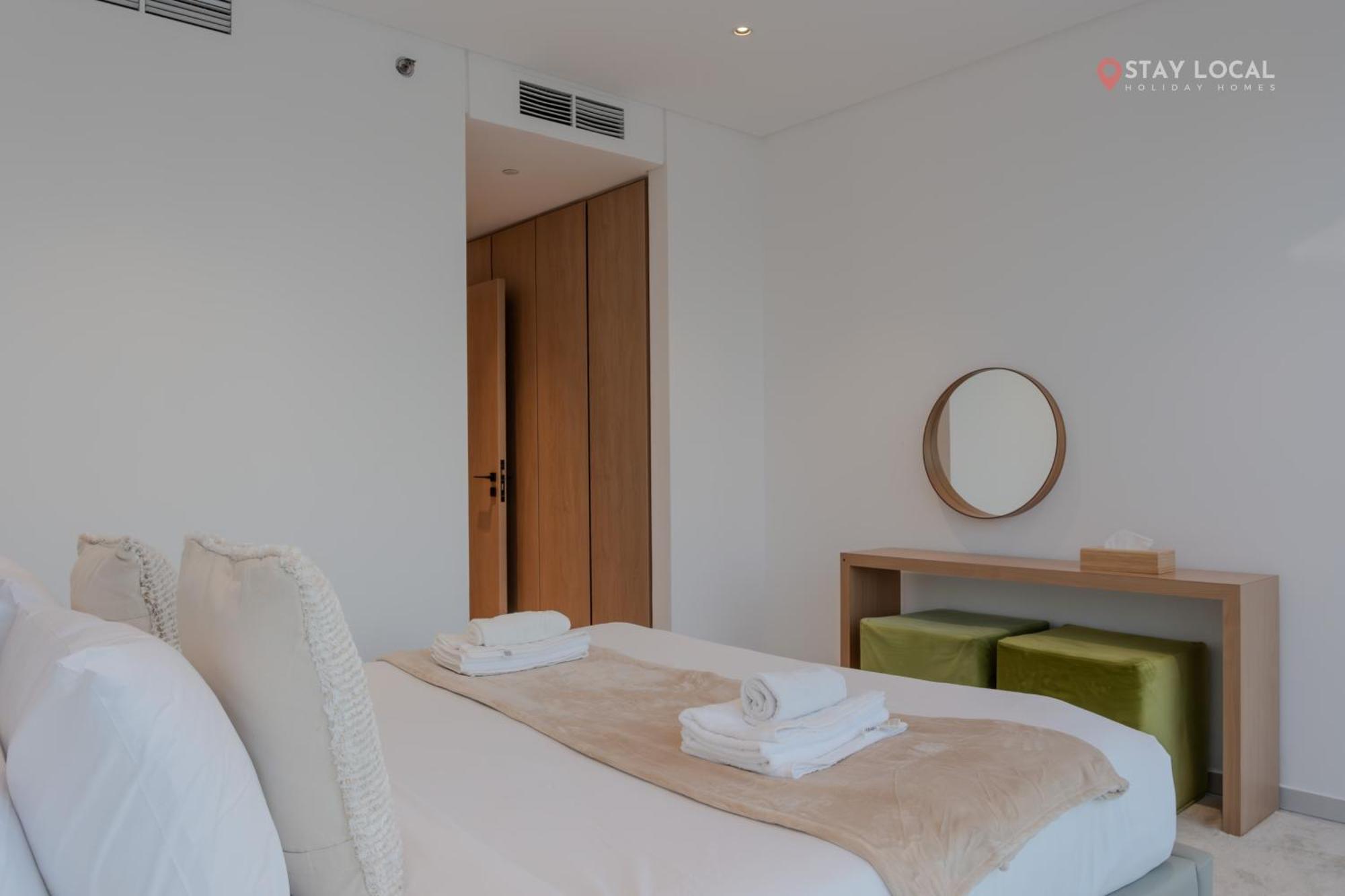 Apartment Downtown Dreams I Modern 2br Getaway I Iconic Full Burj Khalifa Views I Near Mall