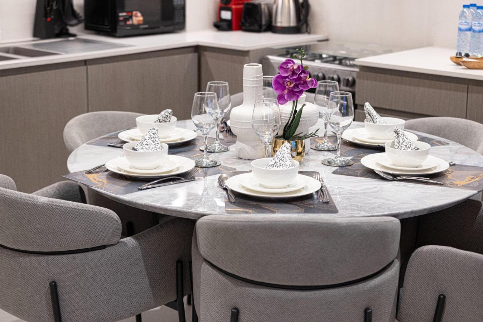 Luxury Burj And Fountain View 5 Min To Mall Apartment