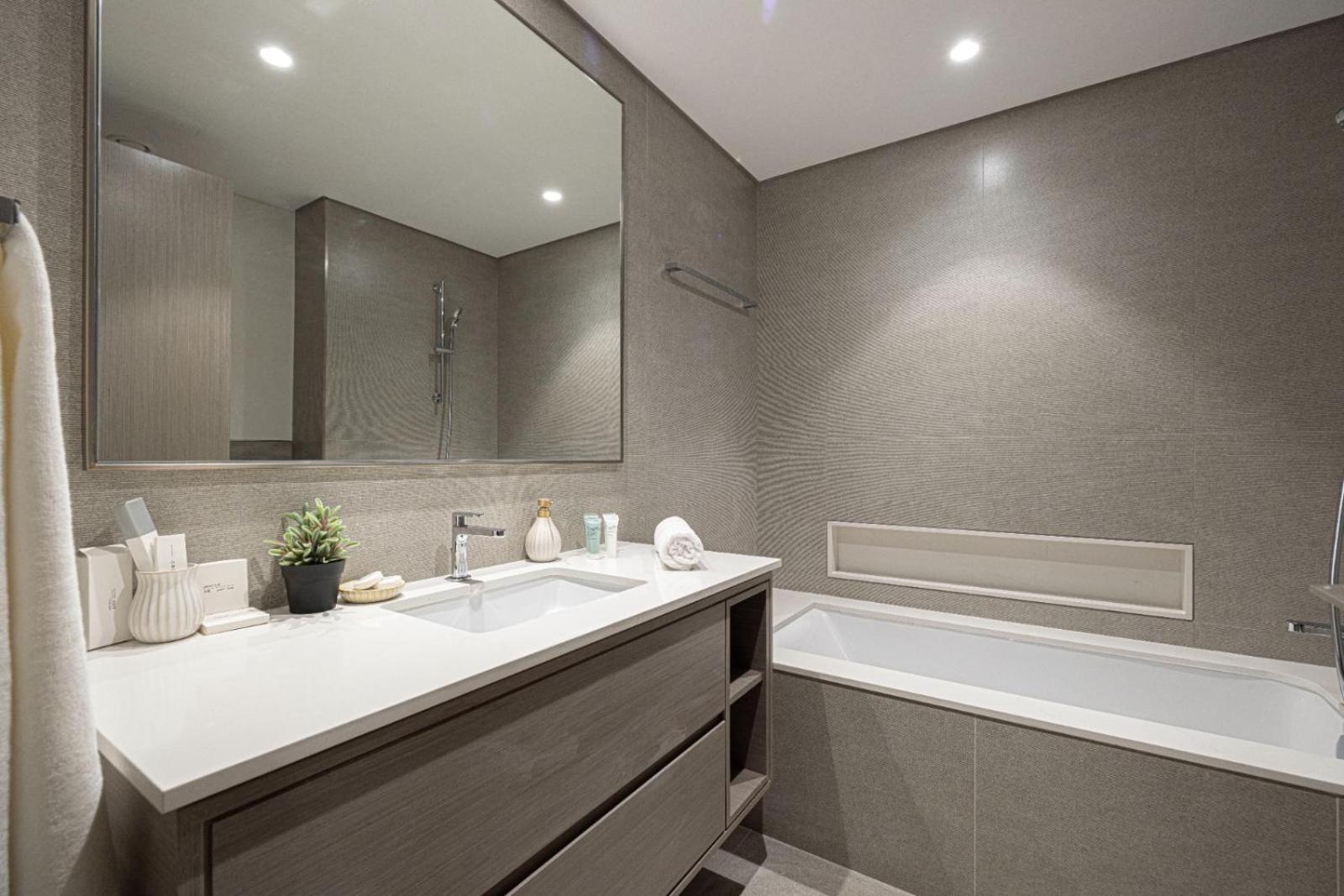 Luxury Burj And Fountain View 5 Min To Mall *