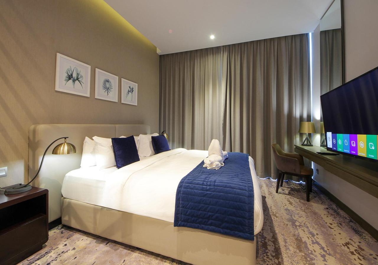 Apartment Burj Khalifa & Canal View Luxestudio In Damacprive Dubai