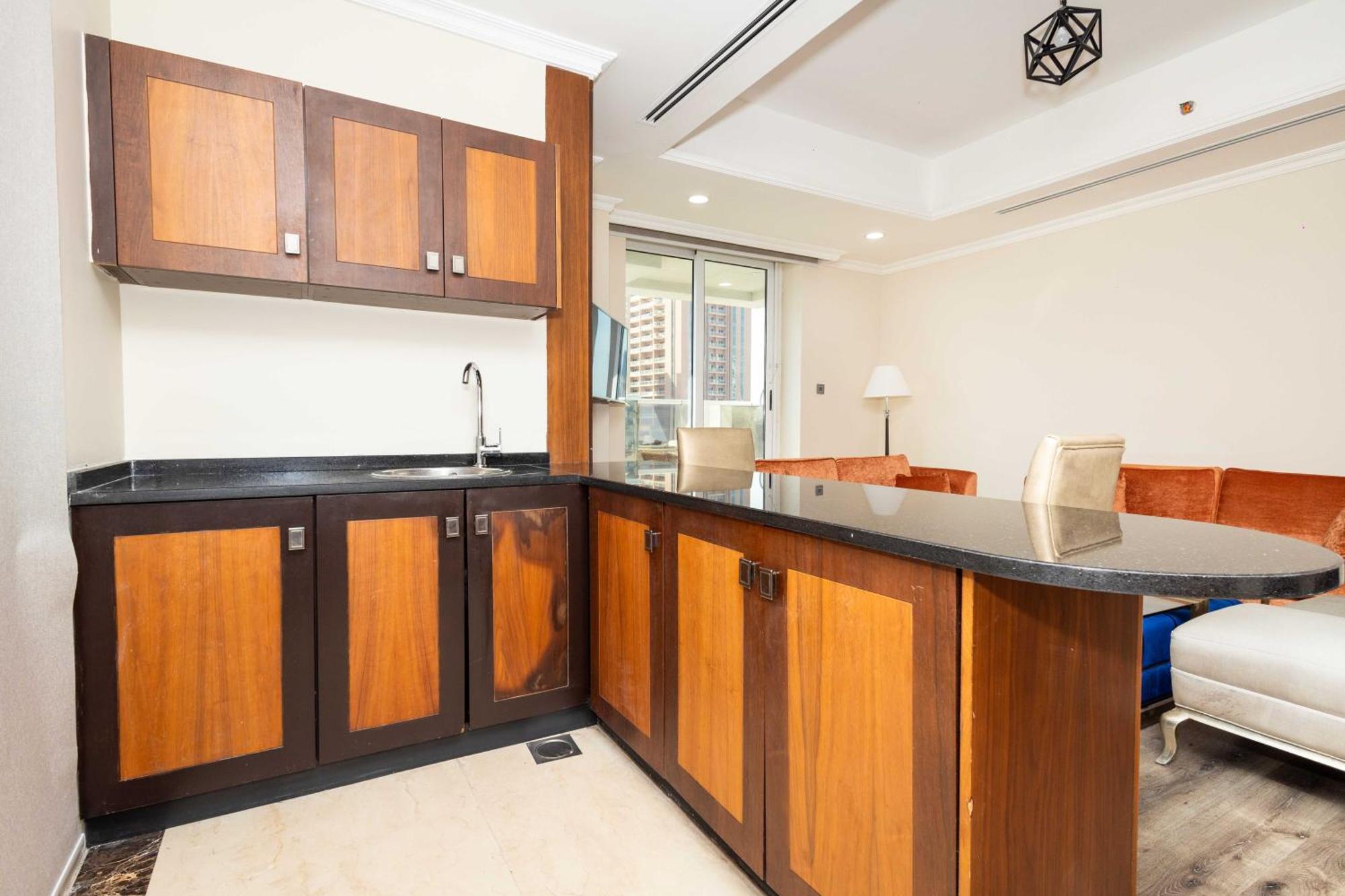 Exclusive Luxury In Al Nahda 1bhk Apartment Dubai