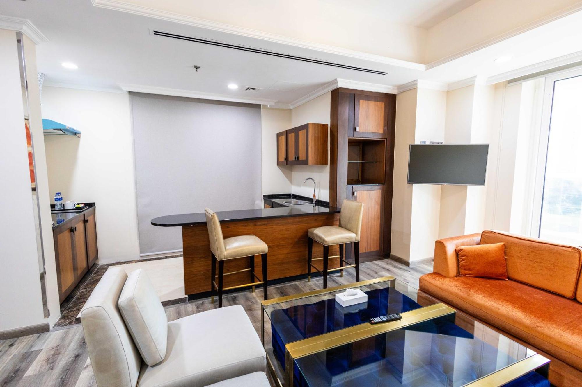 Exclusive Luxury In Al Nahda 1bhk Apartment *