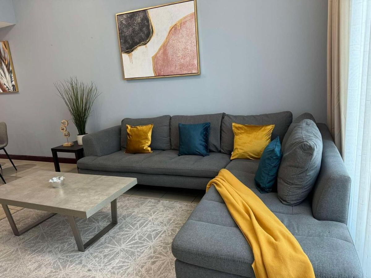 Spacious And Family Friendly L 3bhk Full Access Dubai