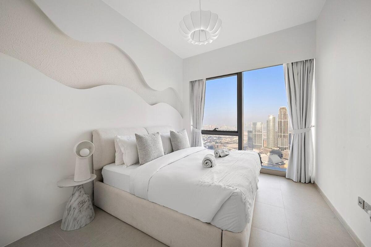Apartment First Class 2br Burj Khalifa & Fountain View Dubai