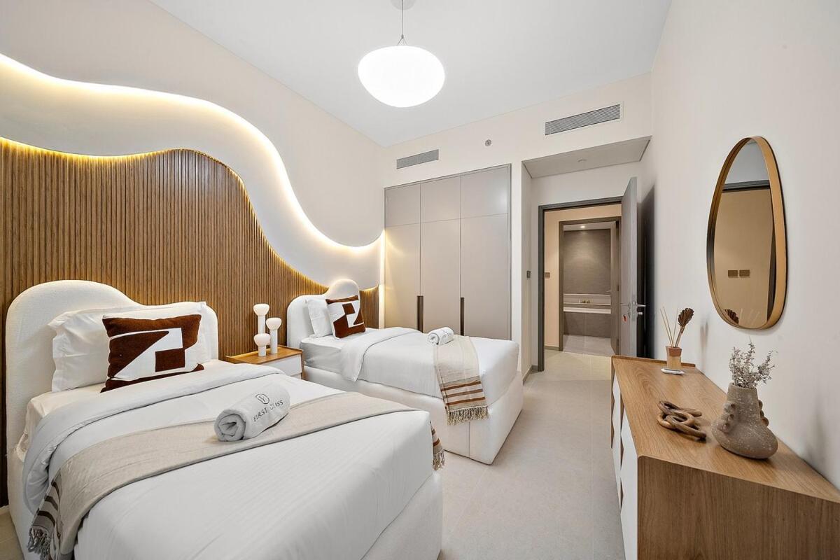 Apartment First Class 2br Burj Khalifa & Fountain View