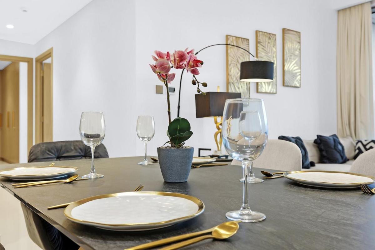 First Class 2br Creek Harbour & Burj Views