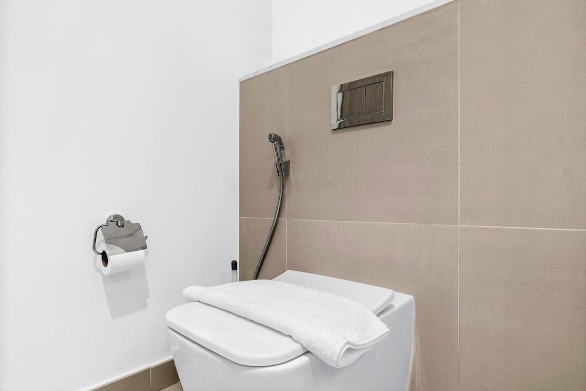 Apartment First Class 2br Creek Harbour & Burj Views
