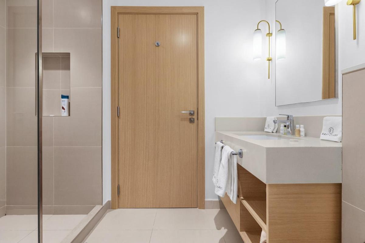 First Class 2br Creek Harbour & Burj Views Apartment