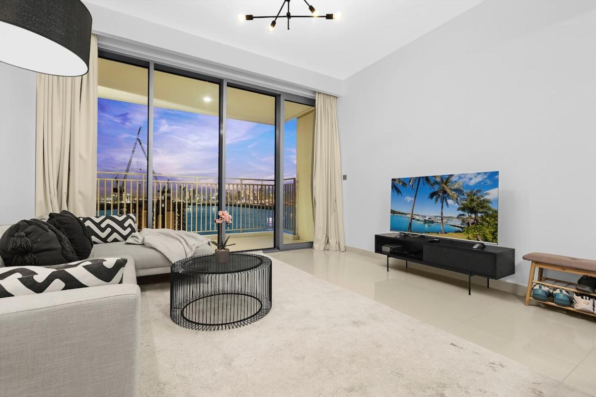 First Class 2br Creek Harbour & Burj Views Apartment *