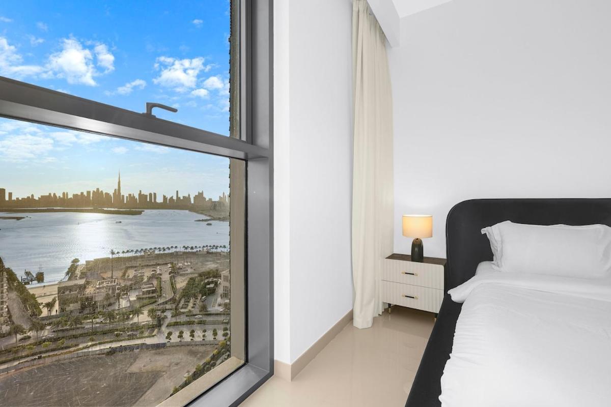 First Class 2br Creek Harbour & Burj Views *