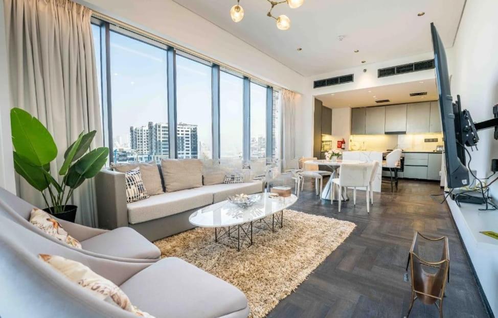 Apartment Business And Leisure Hub Dubai