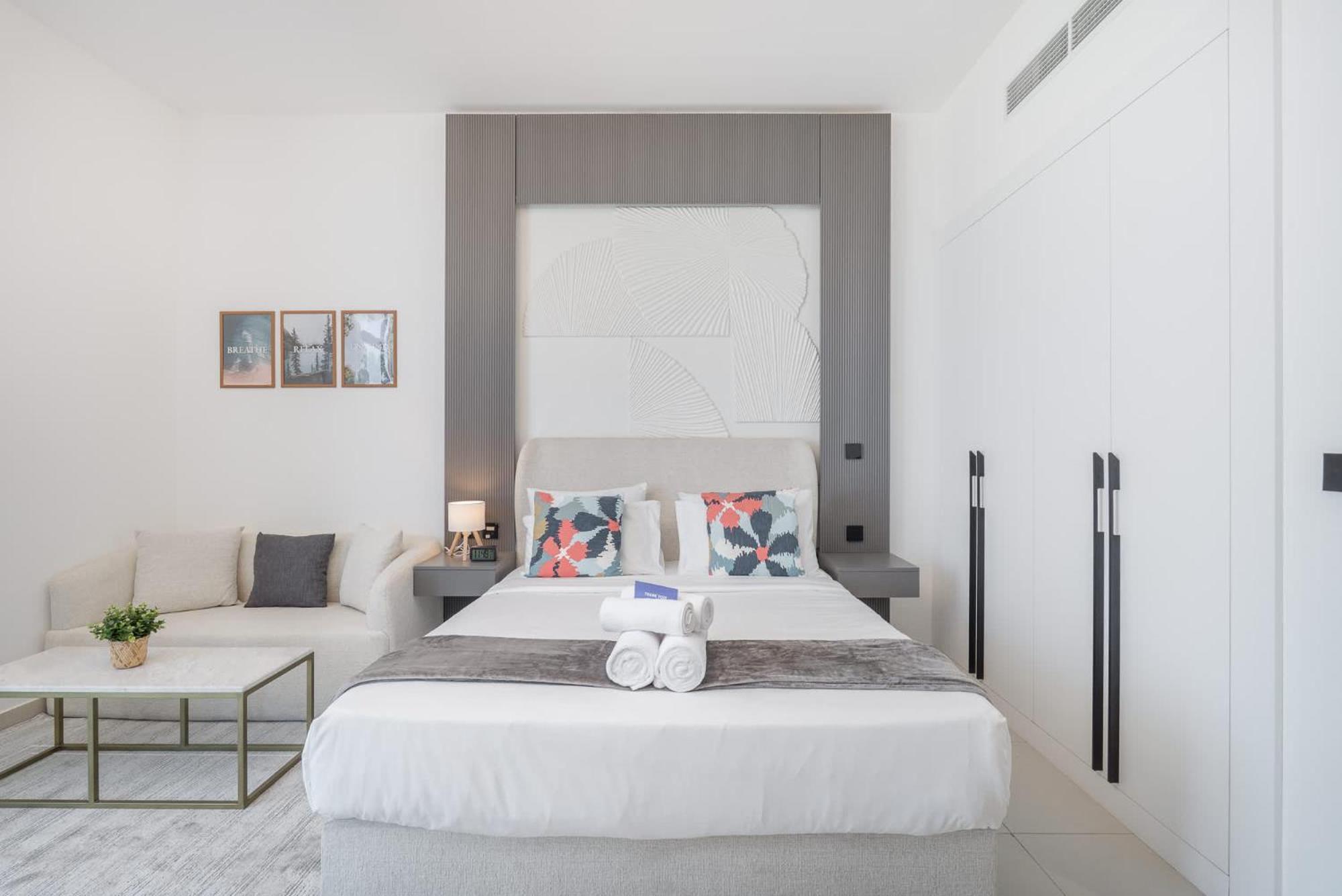 A Prime That Sleeps 2 In Jebel Ali *