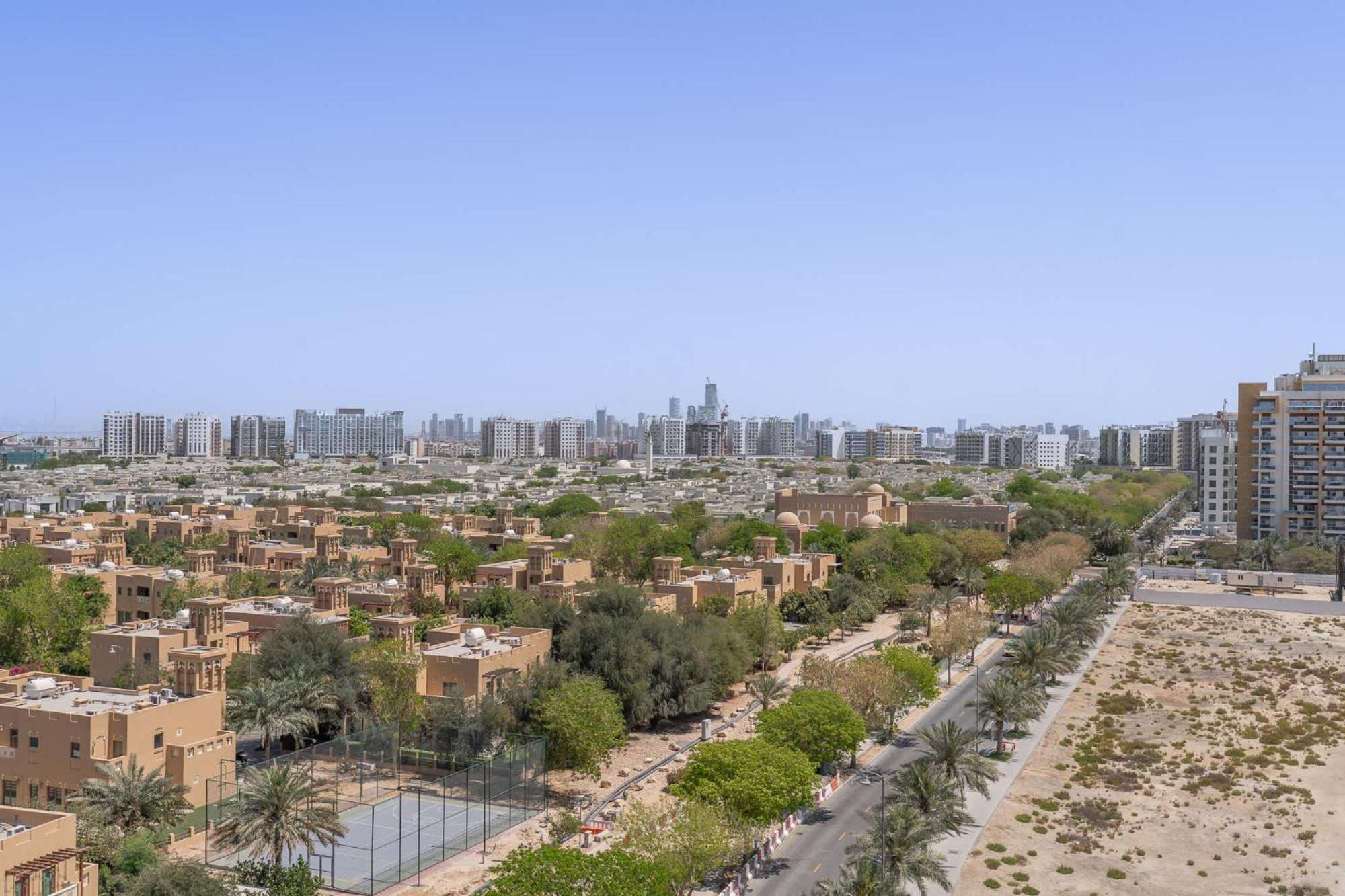 Apartment A Prime That Sleeps 2 In Jebel Ali Dubai