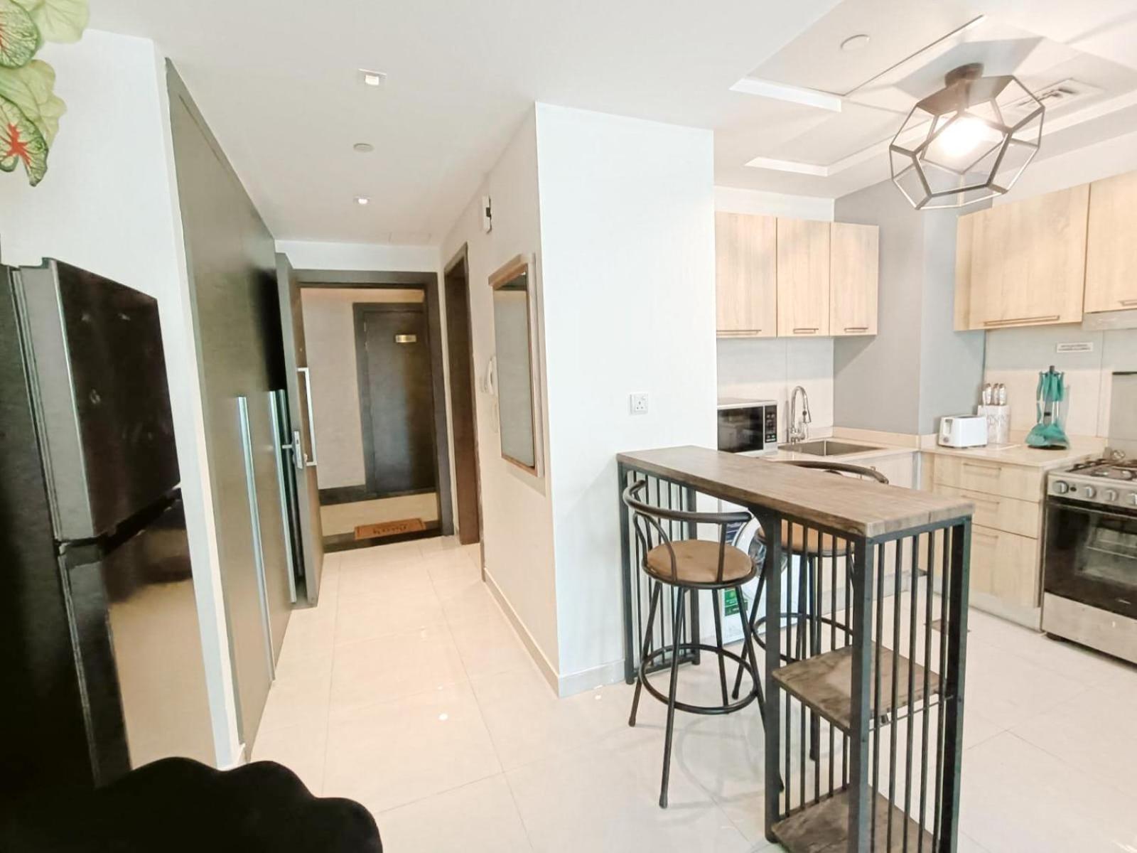 Apartment Sleek & Modern In Business Bay Dubai