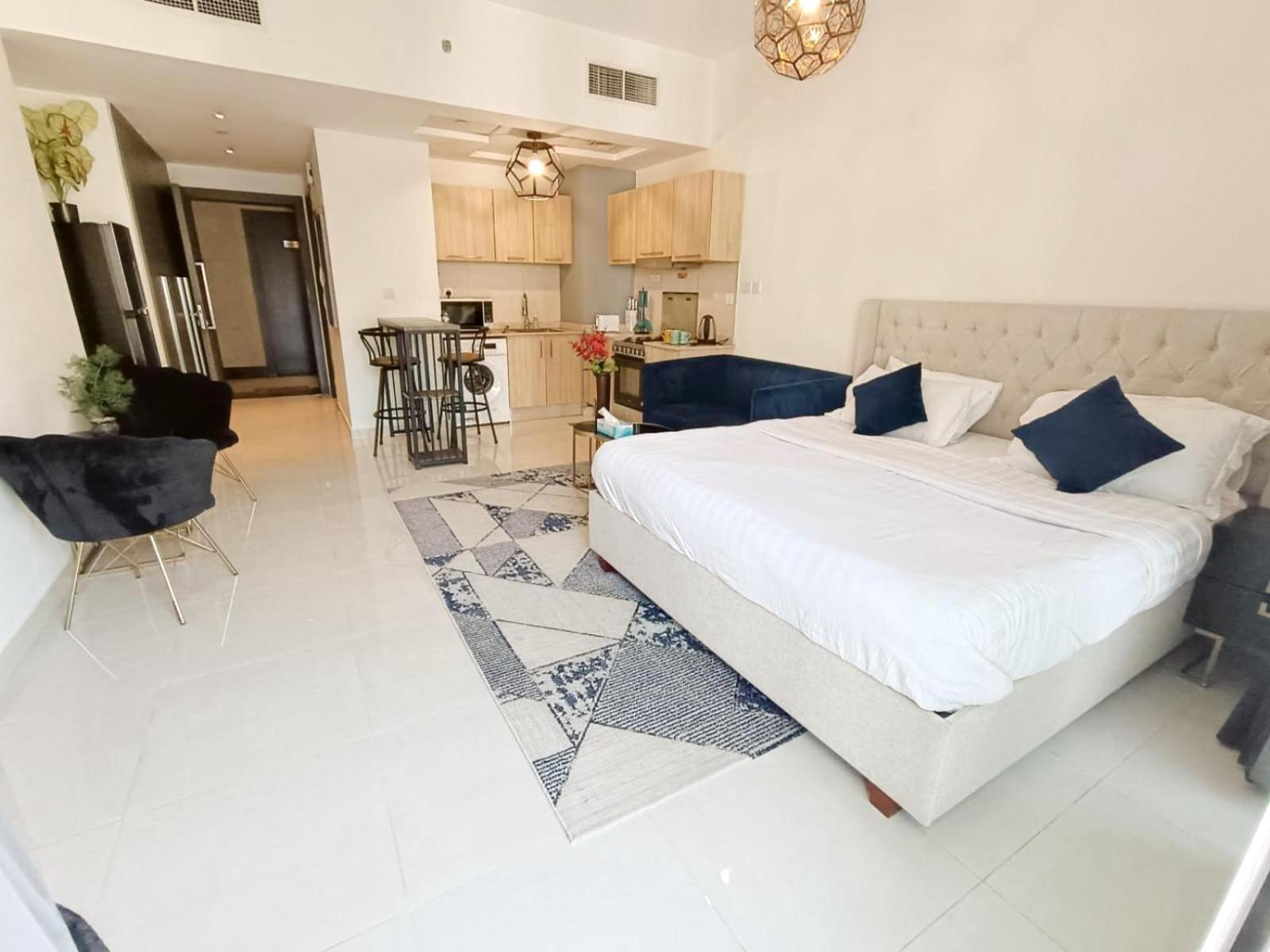Apartment Sleek & Modern In Business Bay *