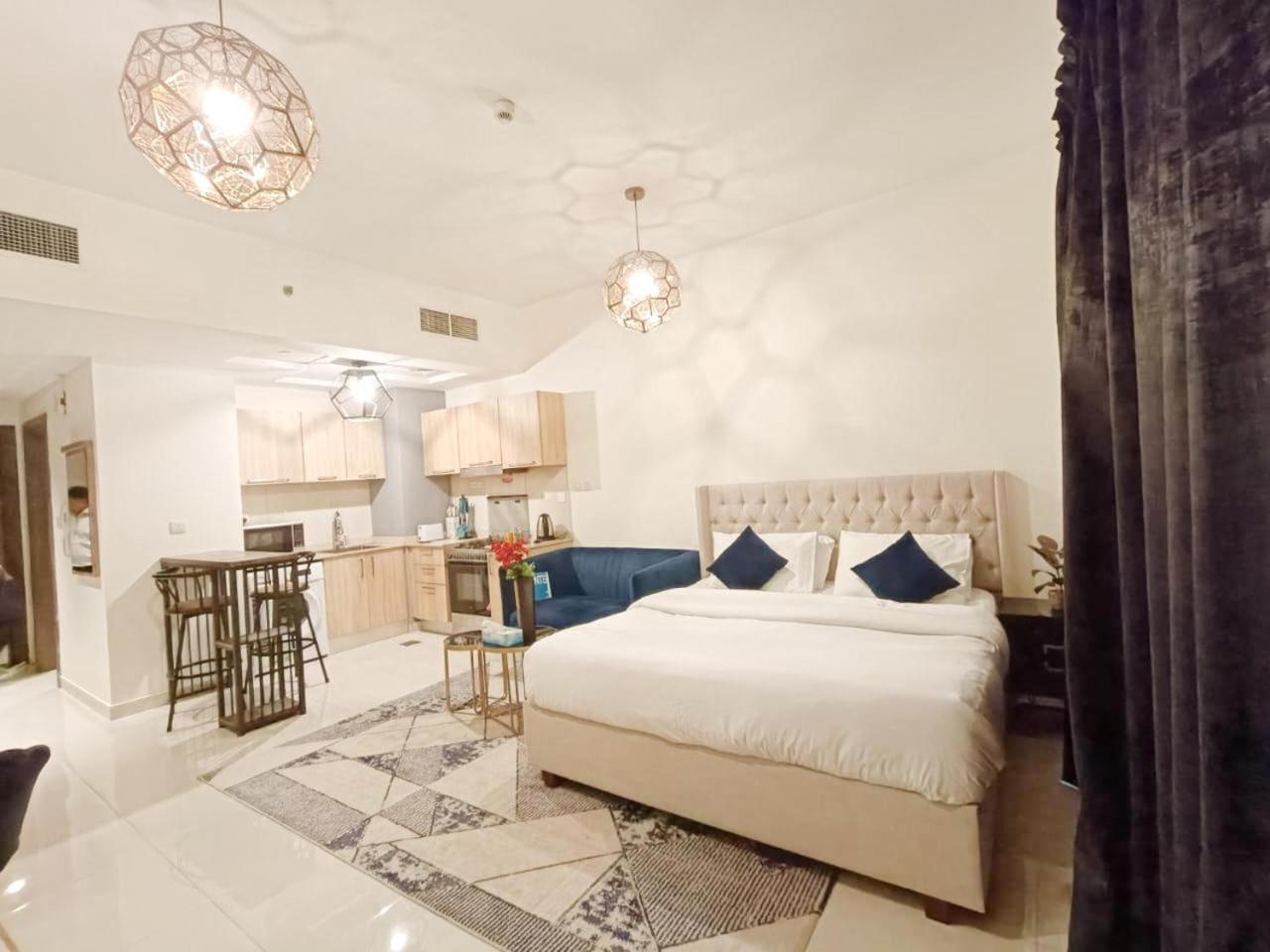 Apartment Sleek & Modern In Business Bay *