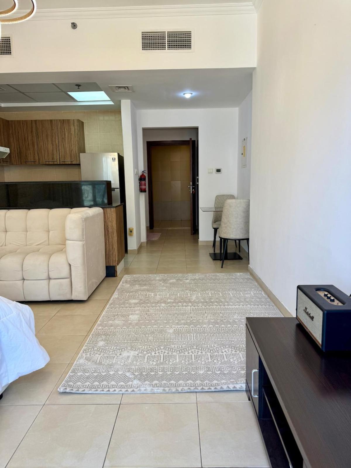 Luxury 1br Downtown View Near Mall Dubai