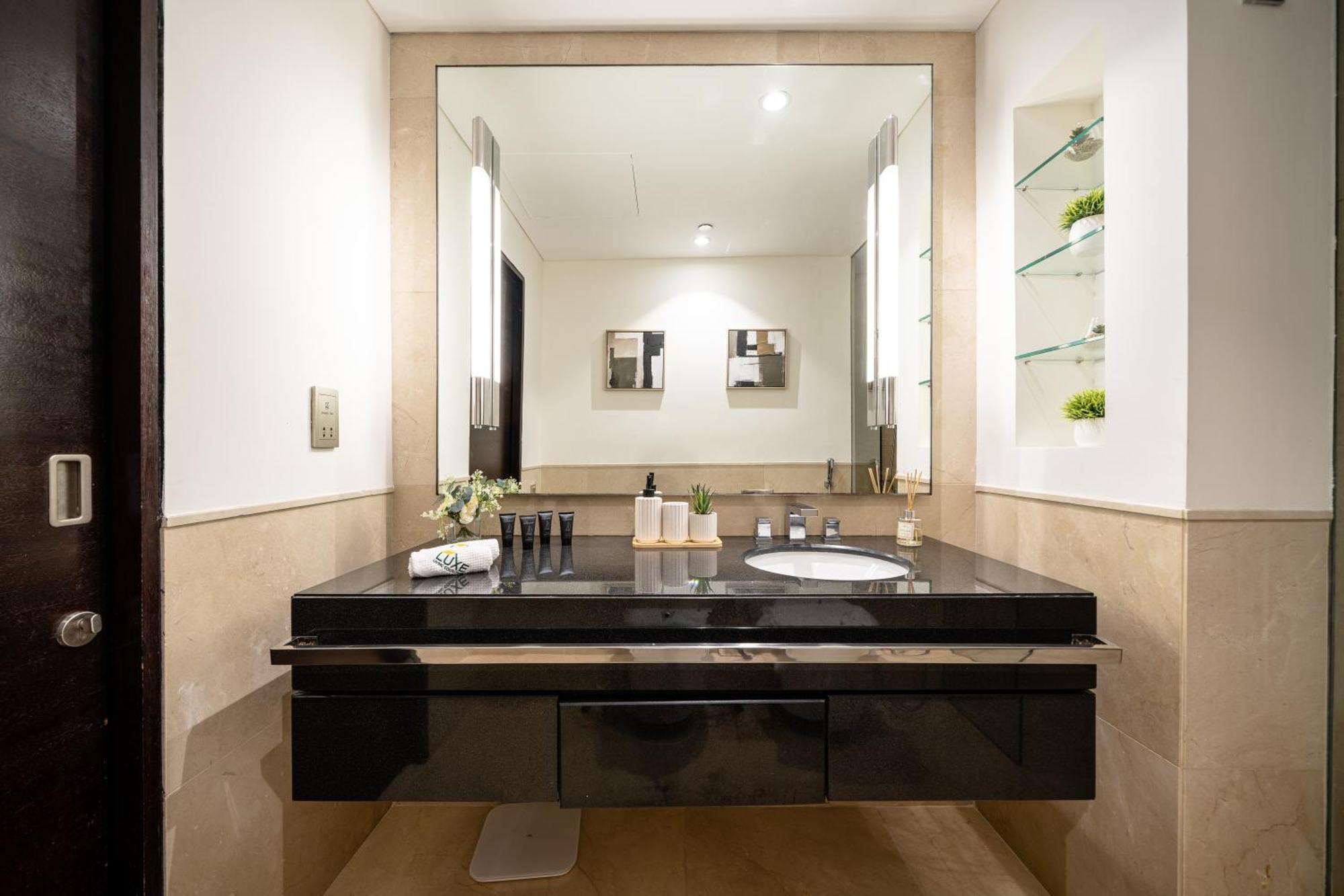 Luxe Living At Jw Marriott The Address Marina Dubai