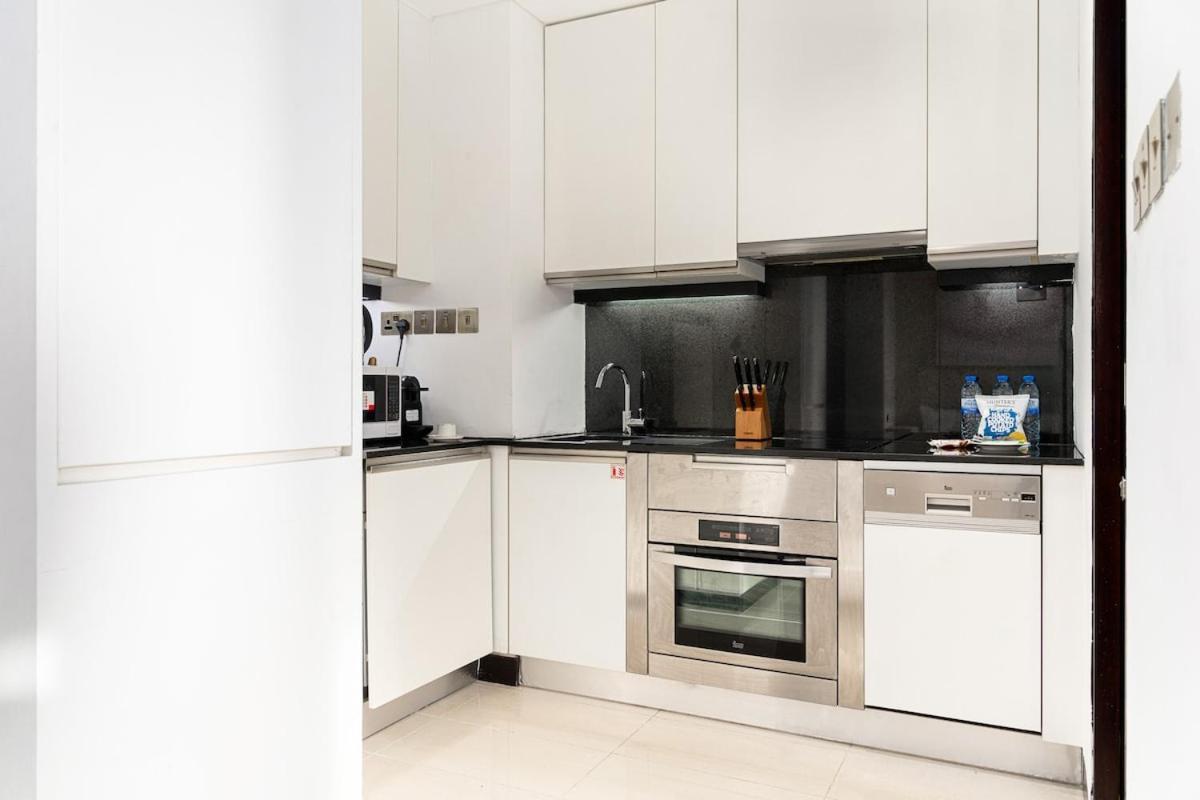 Luxe Living At Jw Marriott The Address Marina Apartment