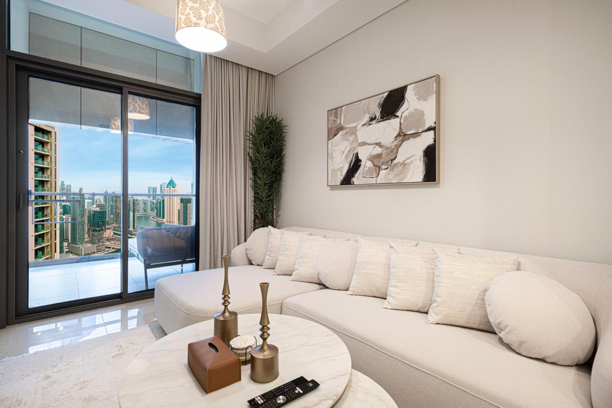 Urbanhomes - Luxury And Cozy 3bdr In Business Bay Canal View