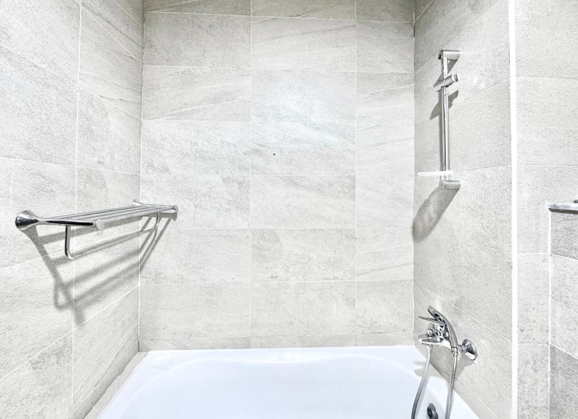 Al Manara Classic Lux *