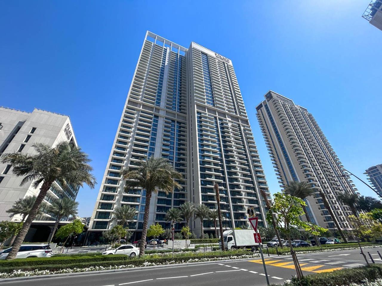 New And Creek View 2br In Palace Residences Apartment *