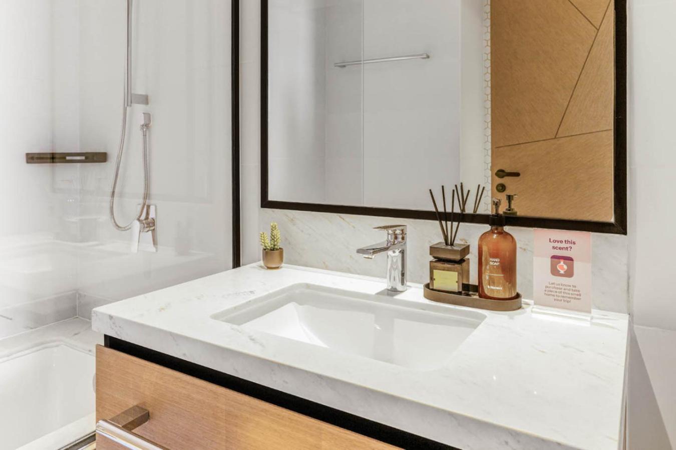 Apartment New And Creek View 2br In Palace Residences