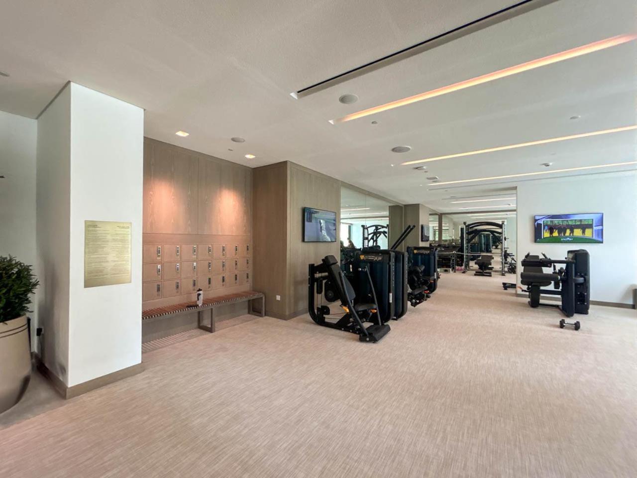 New And Creek View 2br In Palace Residences * Dubai