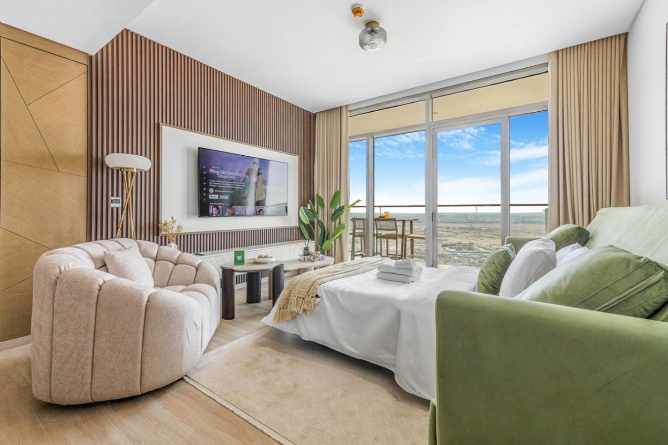 New And Creek View 2br In Palace Residences Apartment *